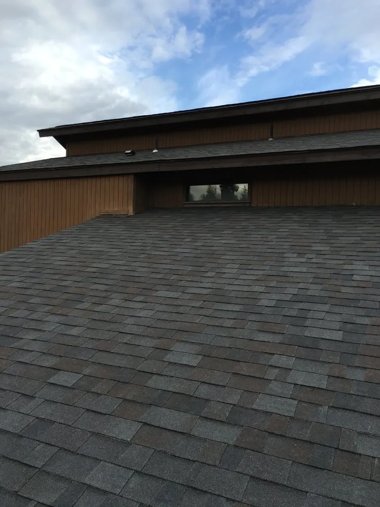 Slide of R & M Roofing