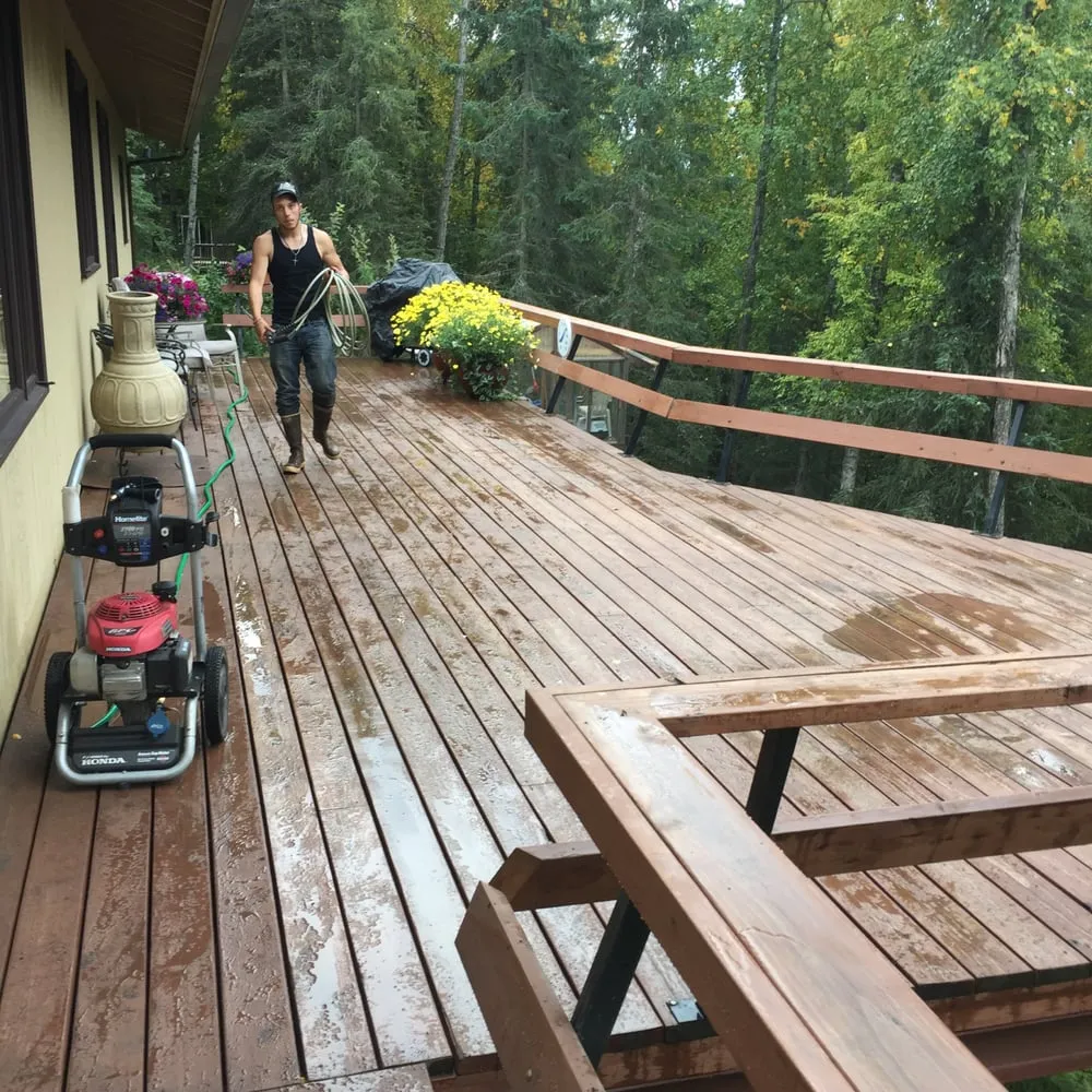 Slide of R & M Roofing