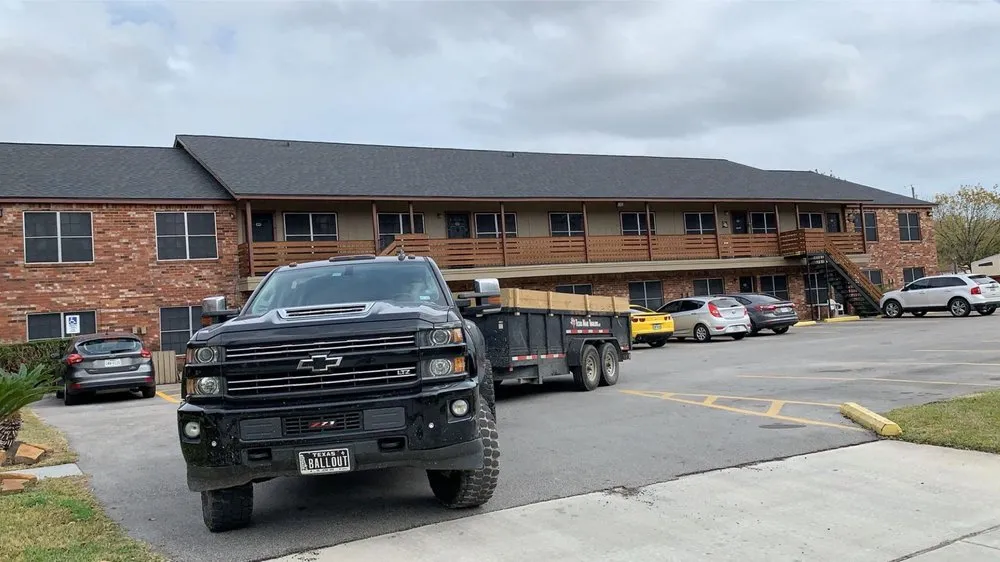 Slide of R & M Roofing