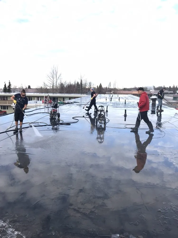 Slide of R & M Roofing