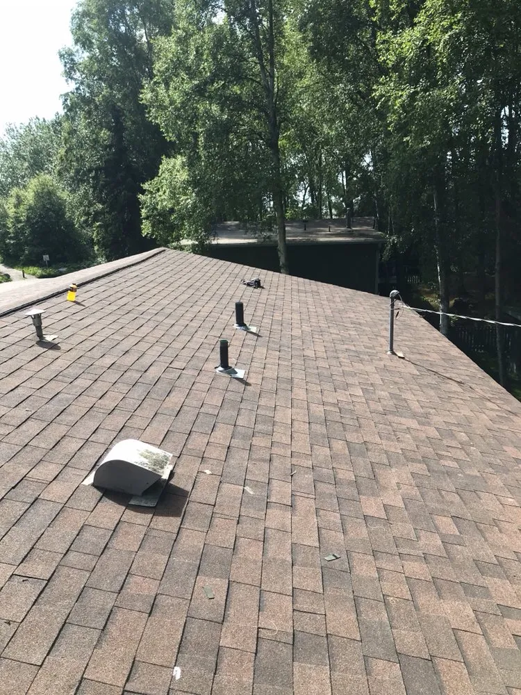 Slide of R & M Roofing