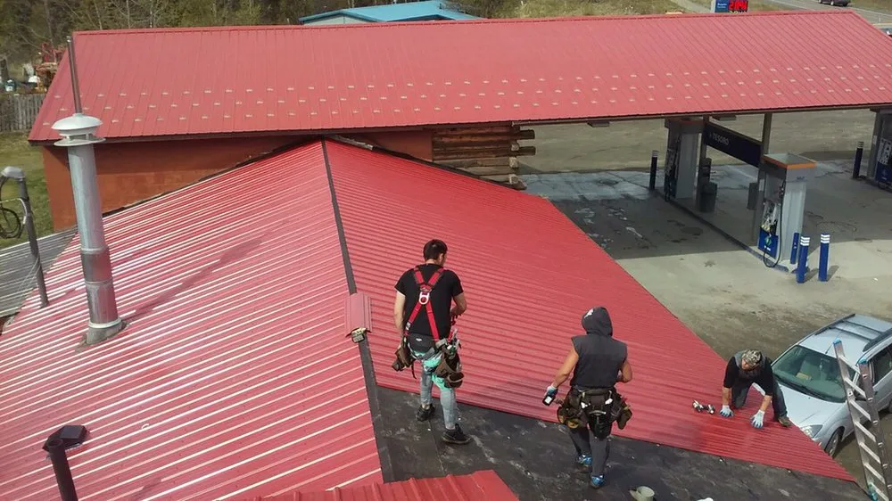 Slide of R & M Roofing