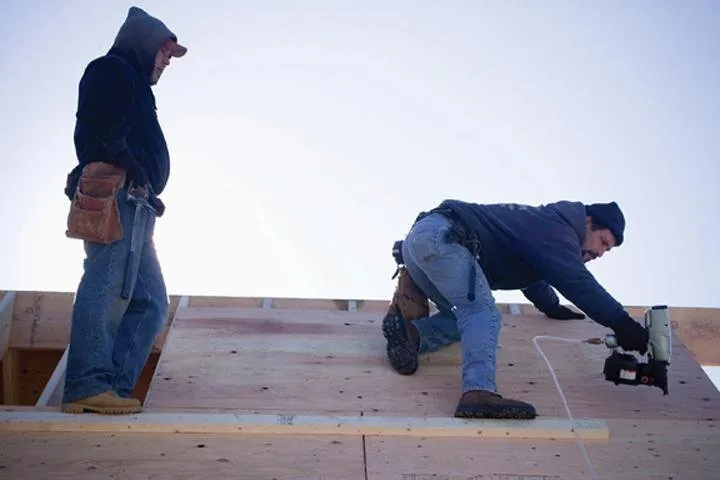 Slide of R & M Roofing