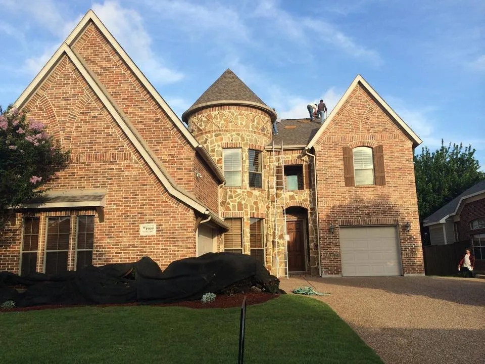 Slide of R & R Exteriors