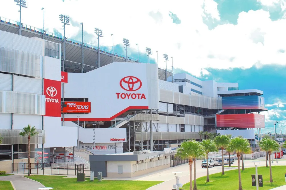 Slide of R & R Industries