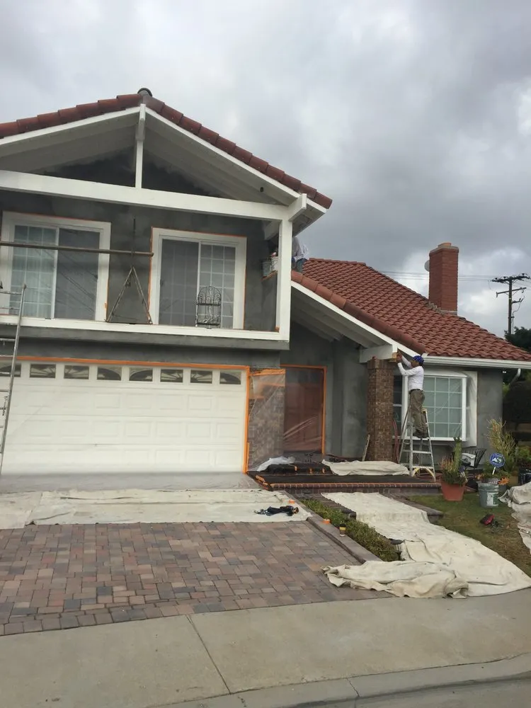 Slide of R & R Paint