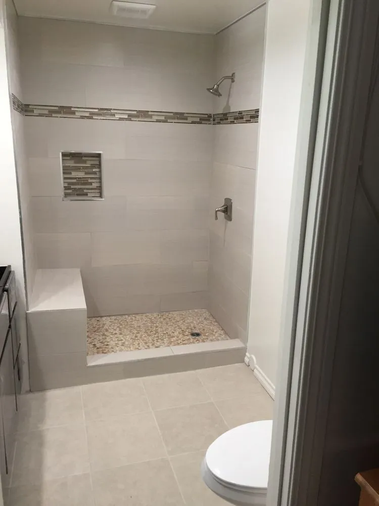 Slide of R & R Paint