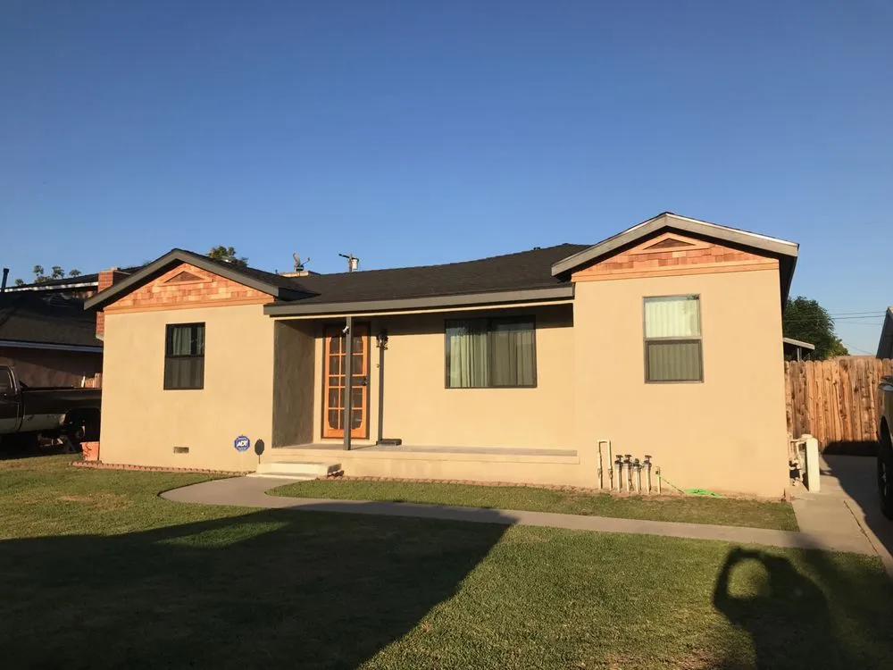 Slide of R & R Paint