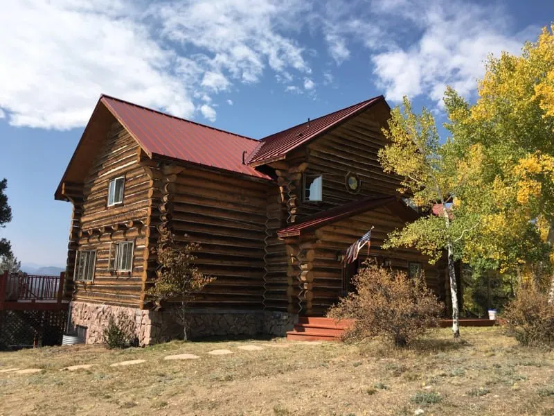 Expert residential roofing service with free inspection across Bailey, CO - R & R Roofing & Siding
