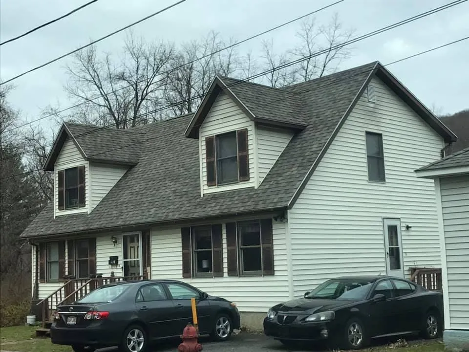 Slide of R & T Roofing and Remodeling