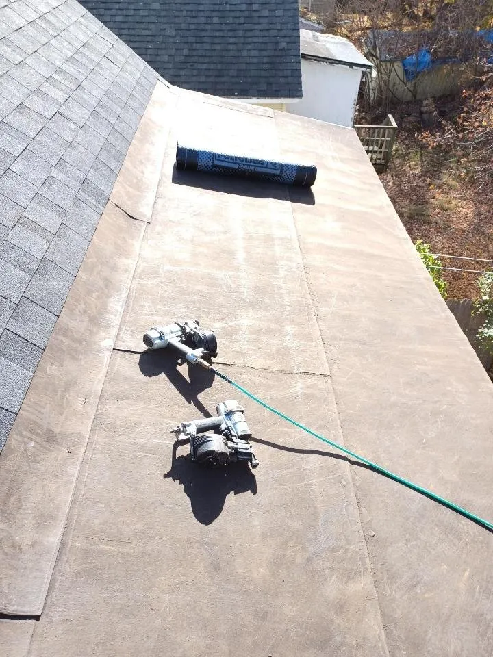 Slide of R & T Roofing and Remodeling