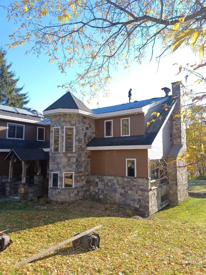 Slide of R & T Roofing and Remodeling