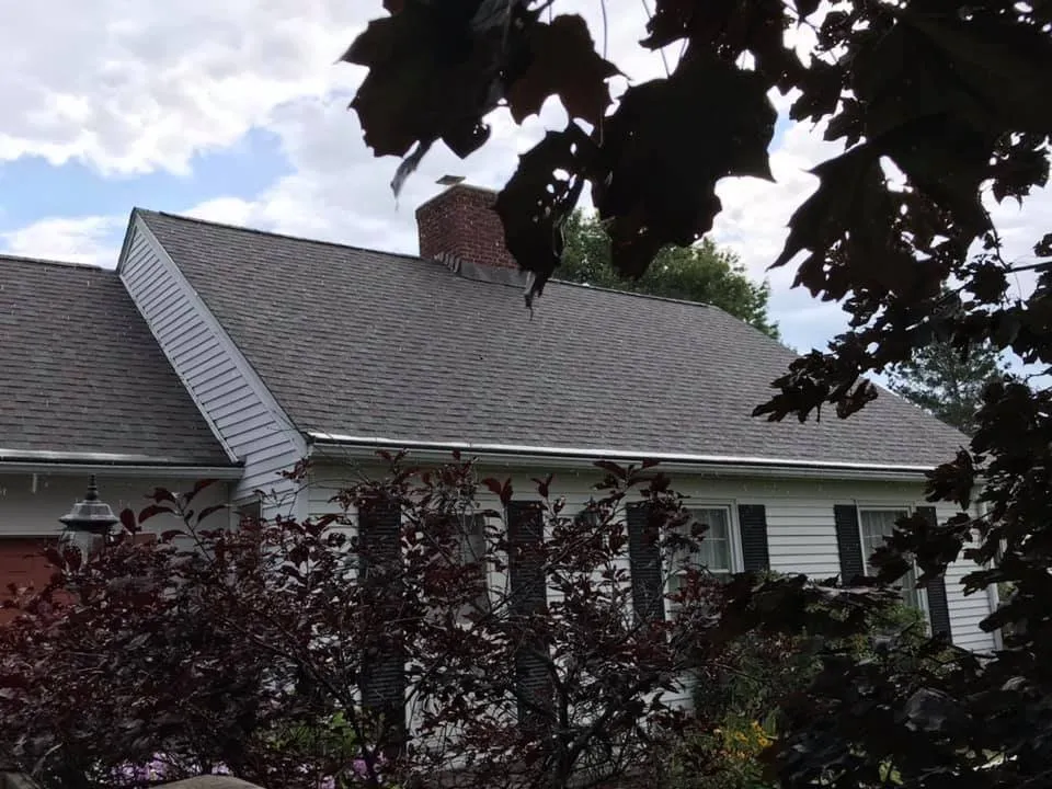 Slide of R & T Roofing and Remodeling