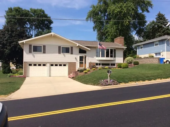 Slide of R & T Siding