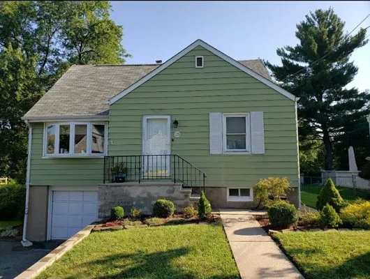 R A Construction & Remodeling Logo