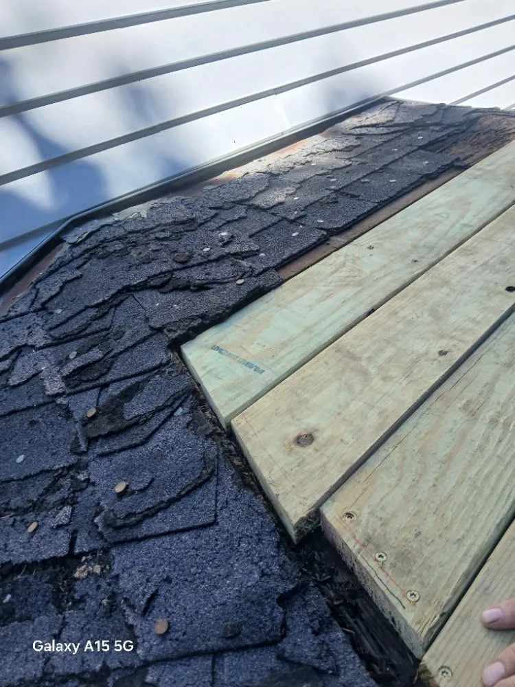 Slide of R And B Handy Service