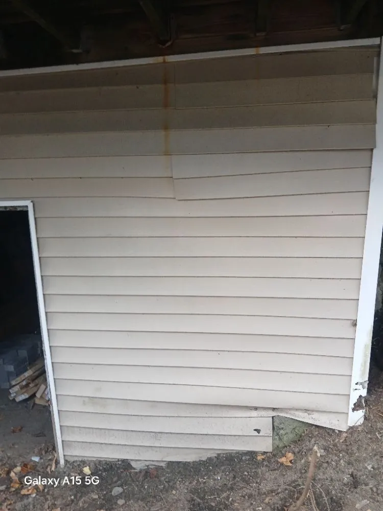 Slide of R And B Handy Service