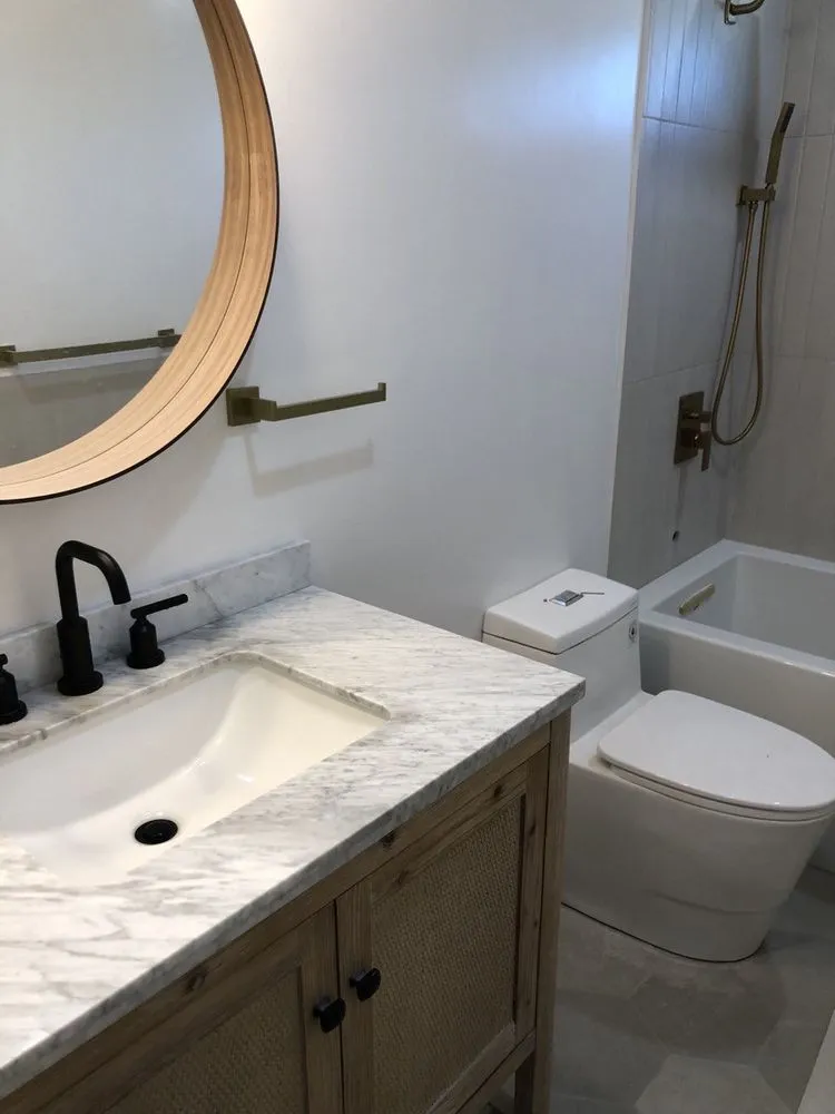 Slide of R and G Construction and  Engineering