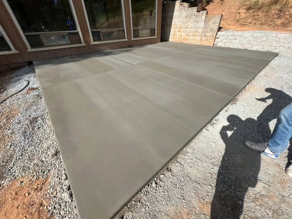 Slide of R and G Construction and  Engineering