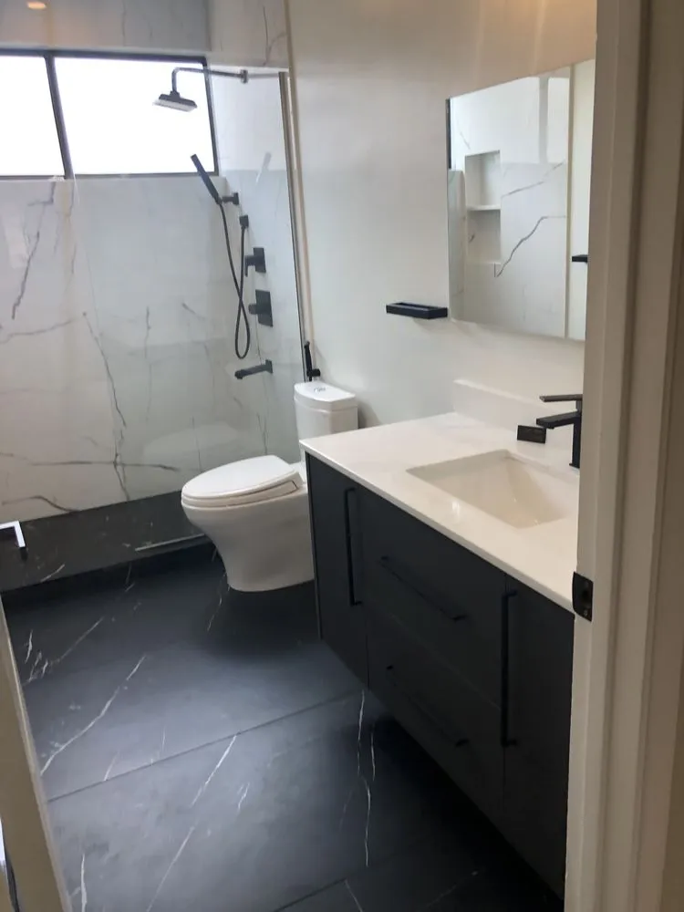 Slide of R and G Construction and  Engineering