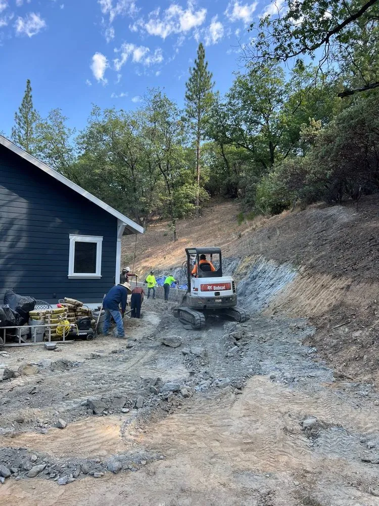 Slide of R and G Construction and  Engineering