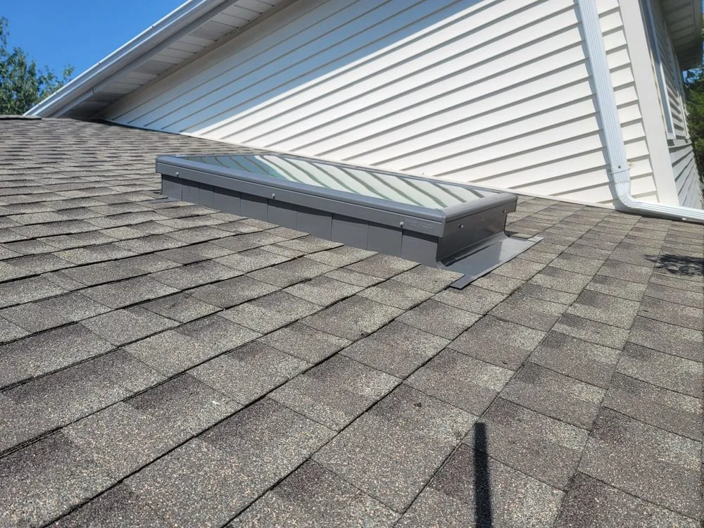 Slide of R and G Roofing and Carpentry