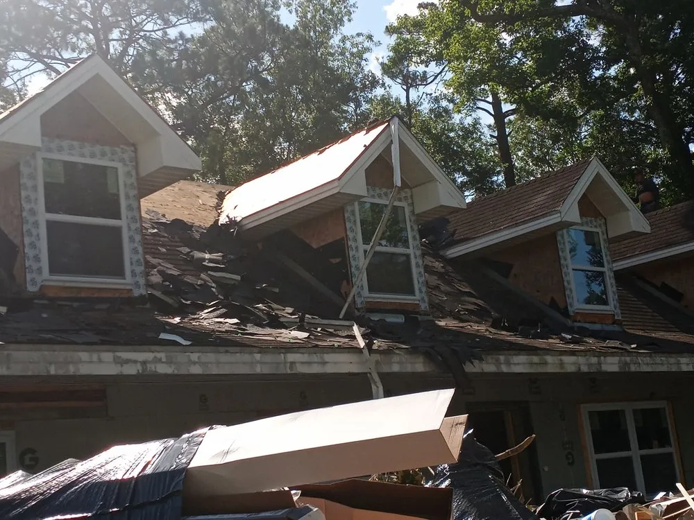 Slide of R and R Roofing Services