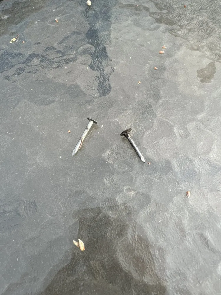 Slide of R Deleon Roofing