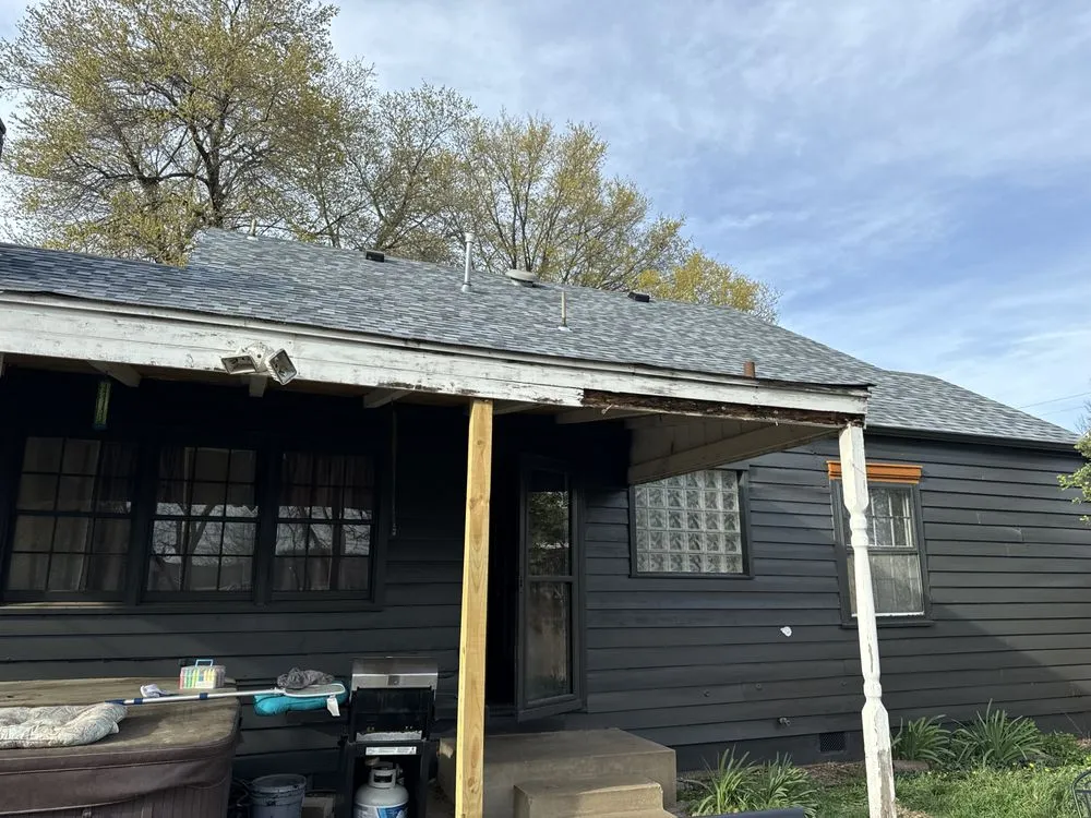 Slide of R Deleon Roofing