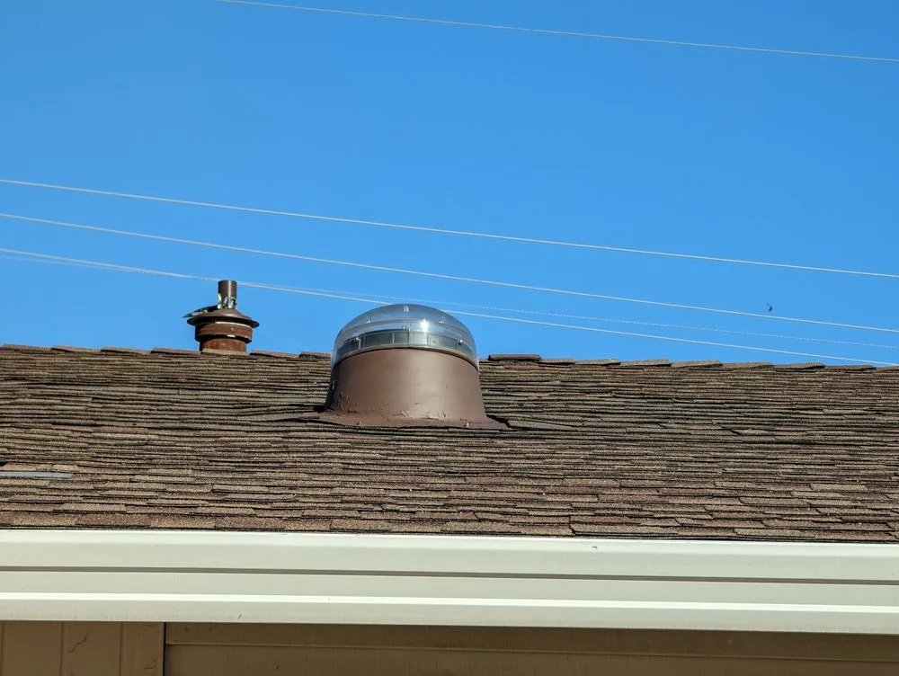 Slide of R E Roofing & Construction