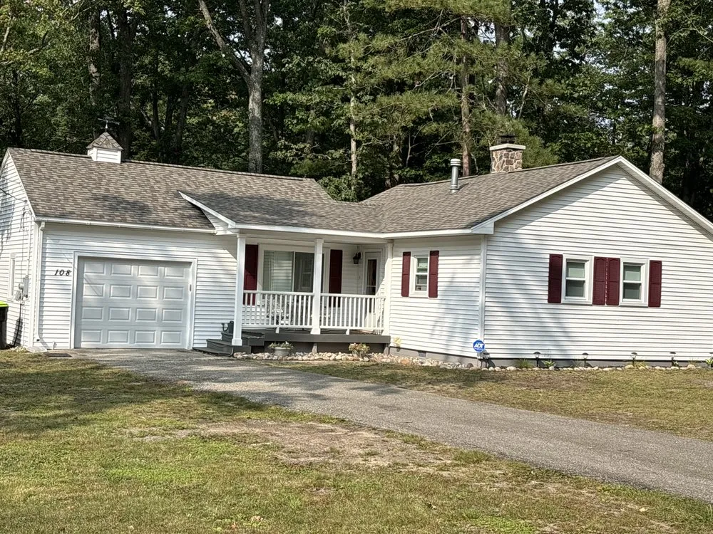 Expert flat roof repair in Roscommon, MI by R-Factor of the North