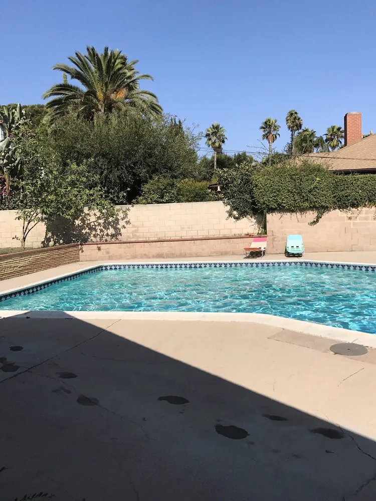 Slide of R G E Construction