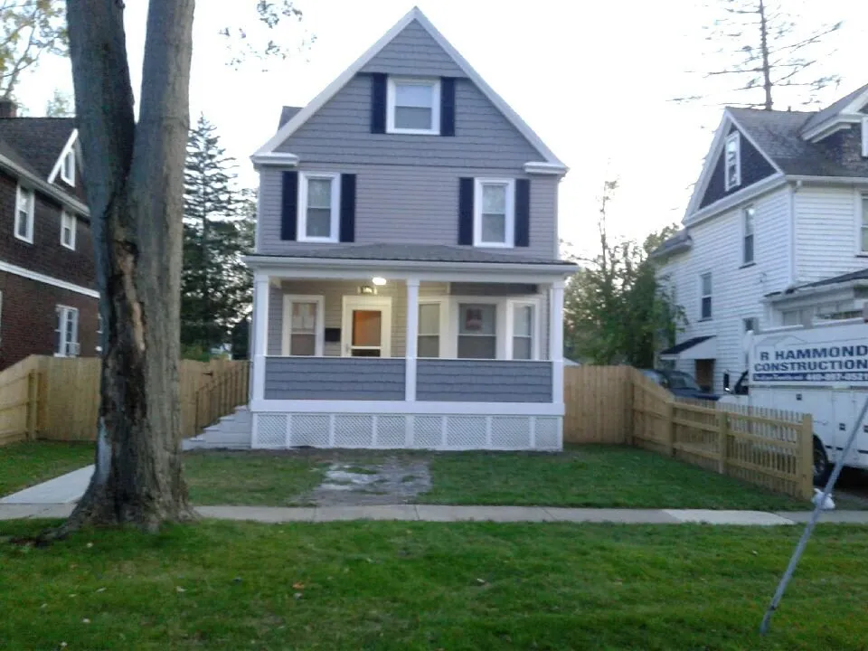 Slide of R Hammond Construction