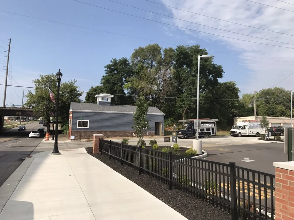 Slide of R Hammond Construction