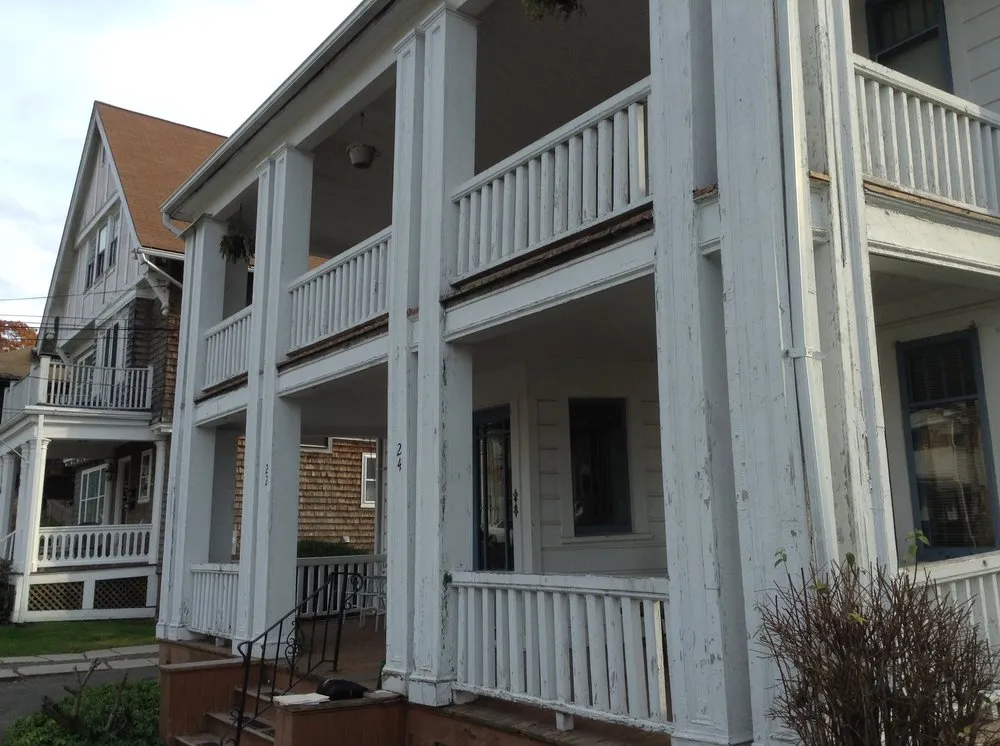 Slide of R L Construction