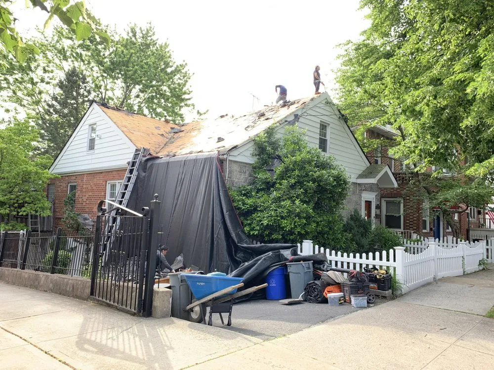 Slide of R Luis Construction