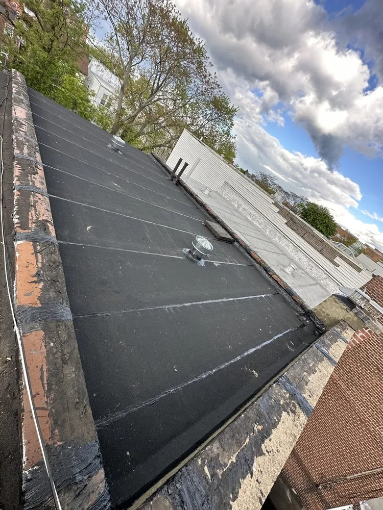 Slide of R Luis Construction