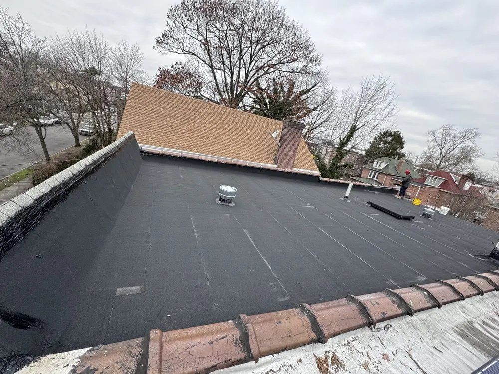 Slide of R Luis Construction