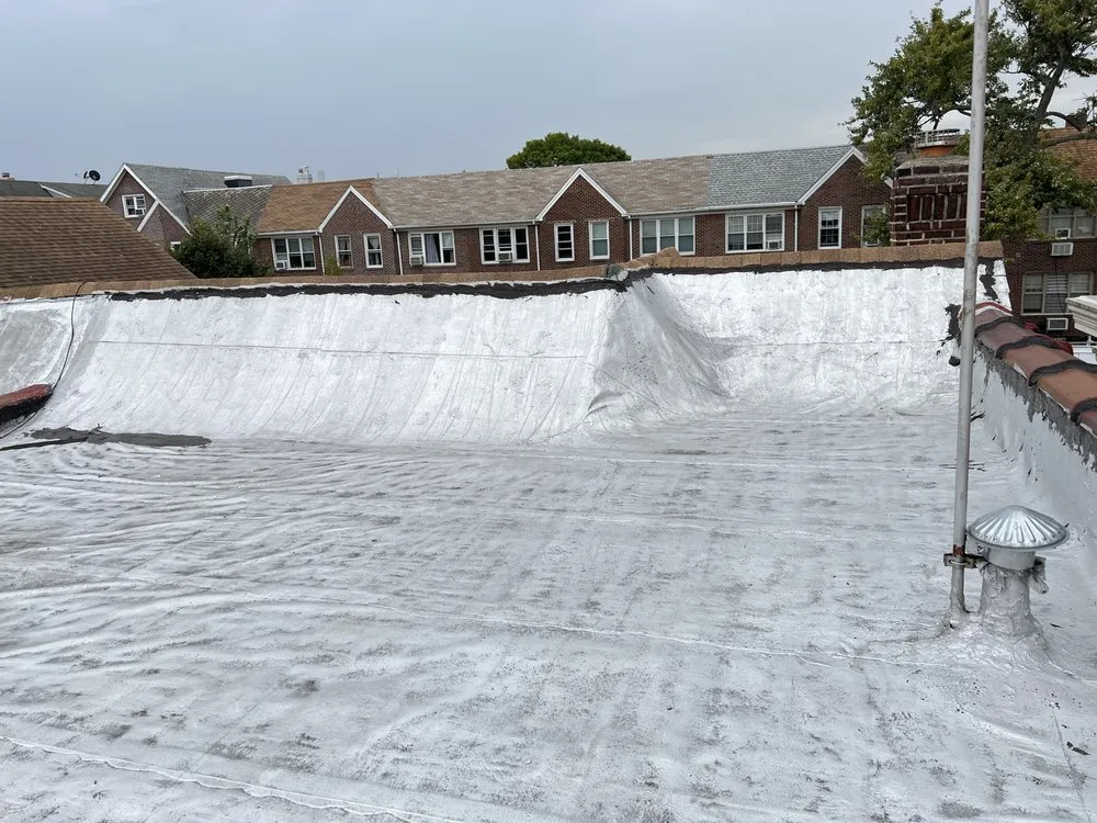 Slide of R Luis Construction