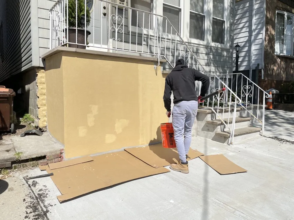 Slide of R Luis Construction