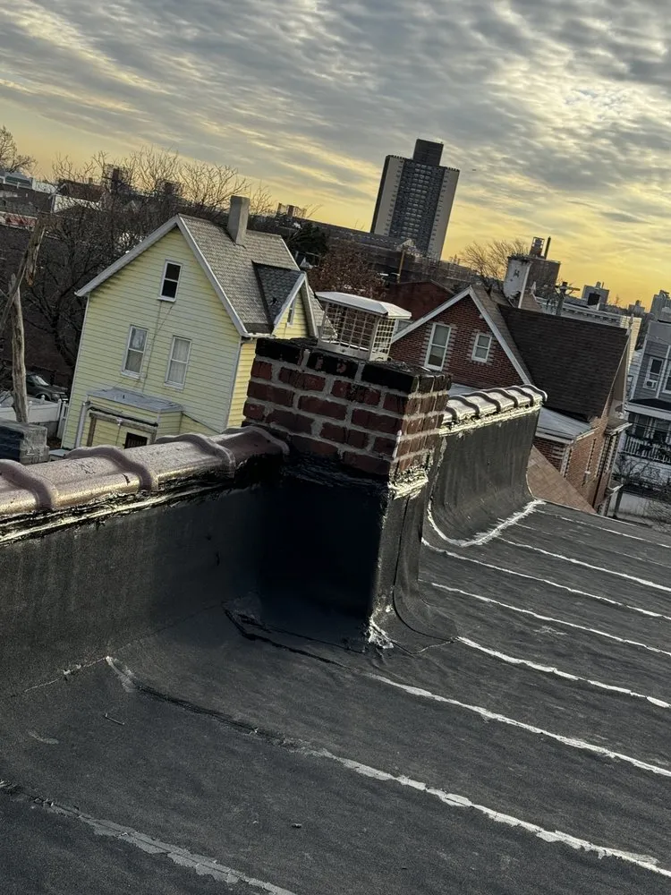 Slide of R Luis Construction