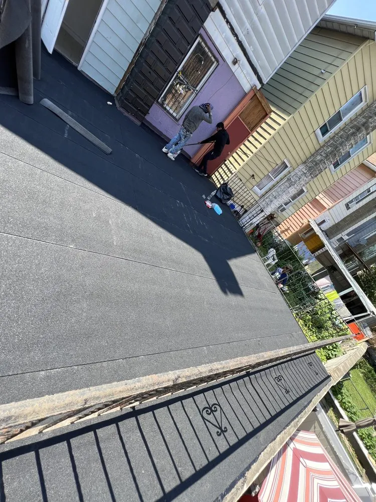 Slide of R Luis Construction