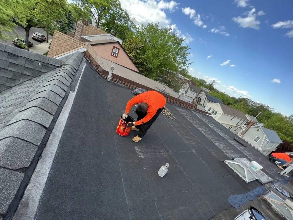 Slide of R Luis Construction