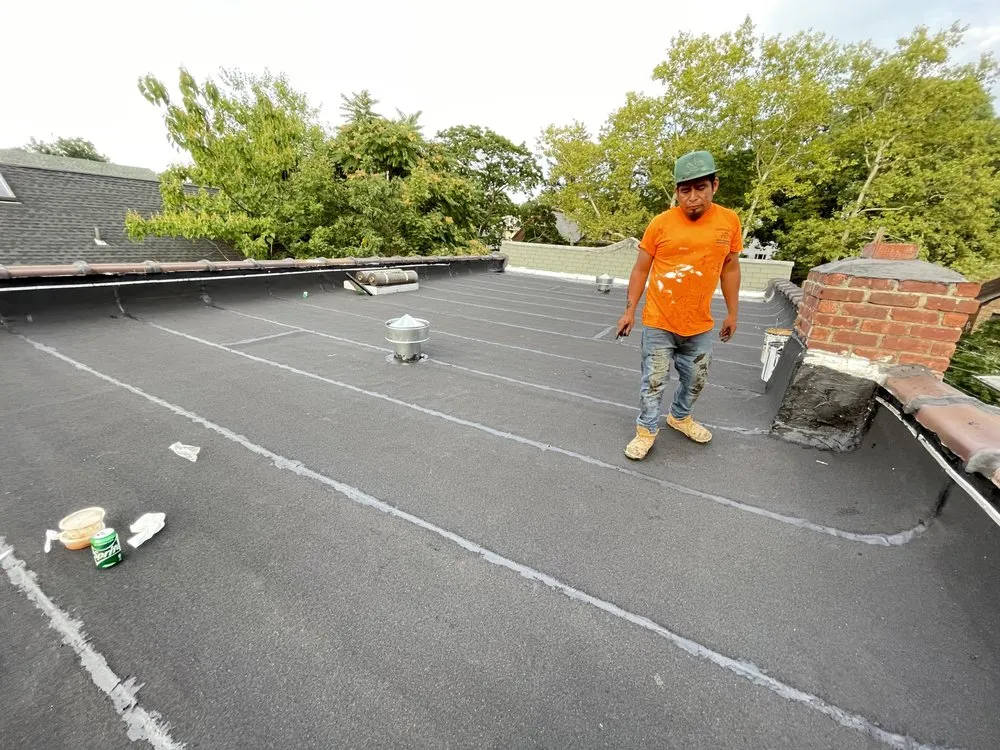 Slide of R Luis Construction