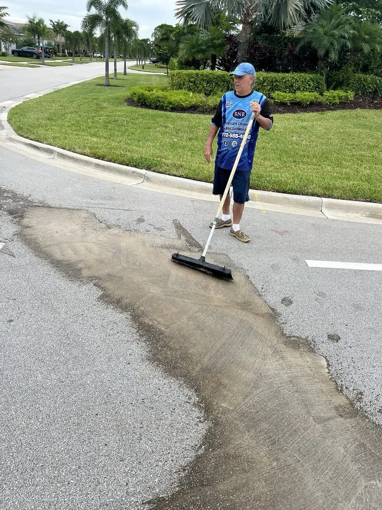 Top-rated roof installation in Port St. Lucie, FL - R N R Pressure Cleaning and Roof Washing