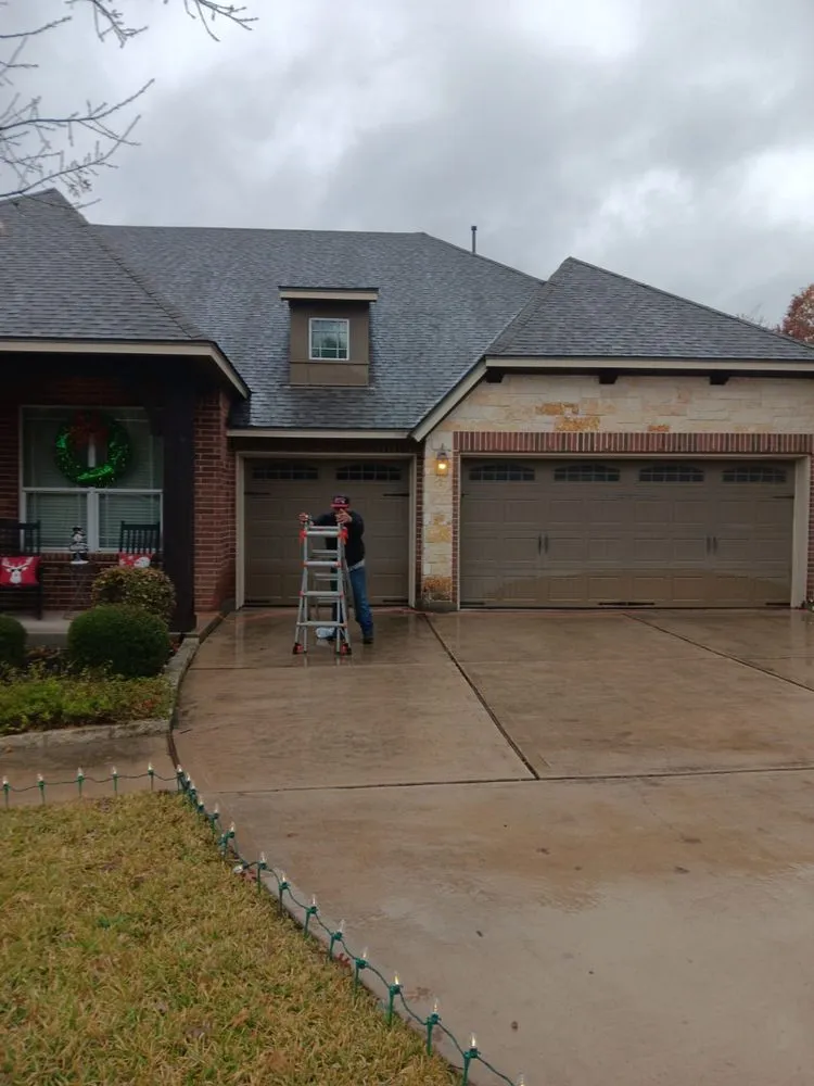 Slide of R Rodriguez Roofing