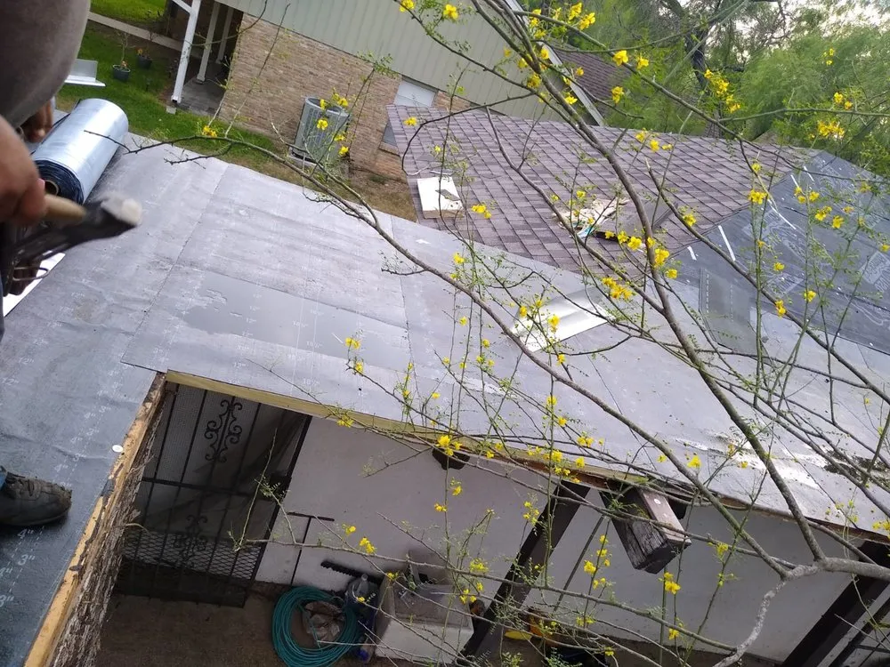 Slide of R Rodriguez Roofing