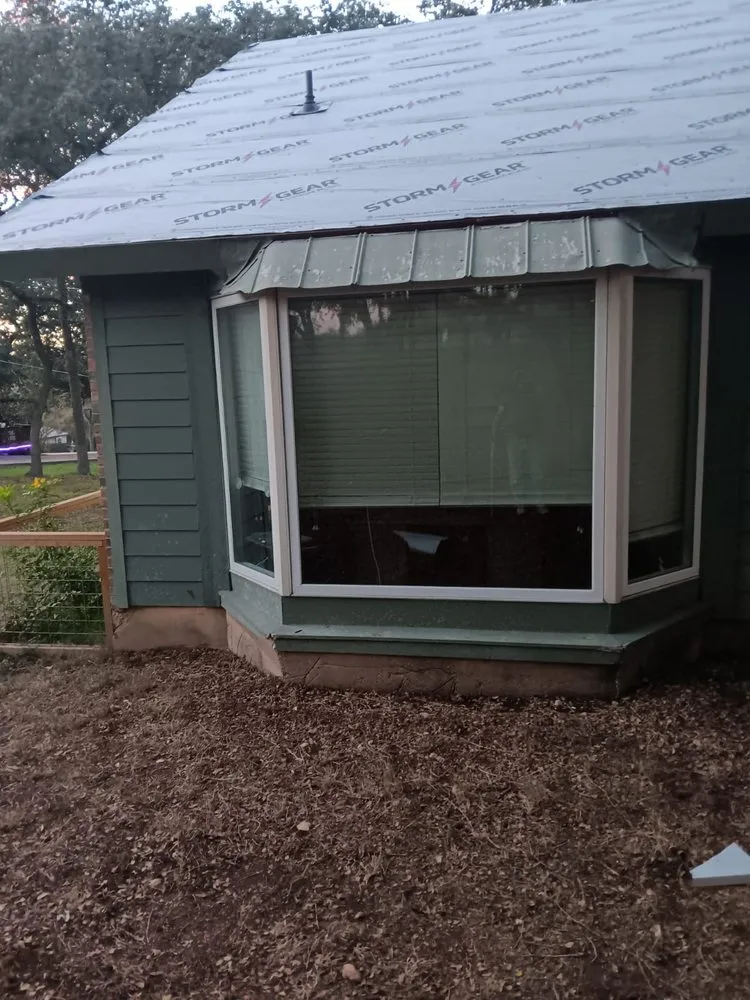 Slide of R Rodriguez Roofing