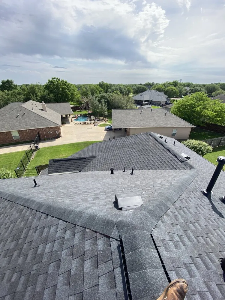 Slide of R Roofing & Exterior