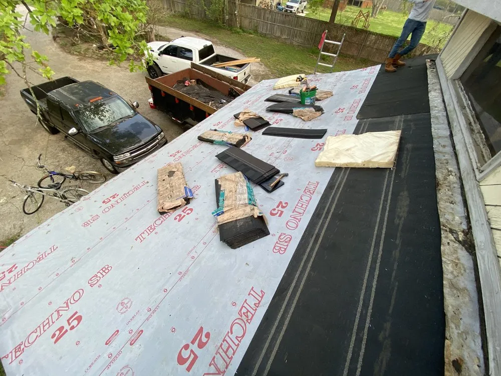 Slide of R Roofing & Exterior
